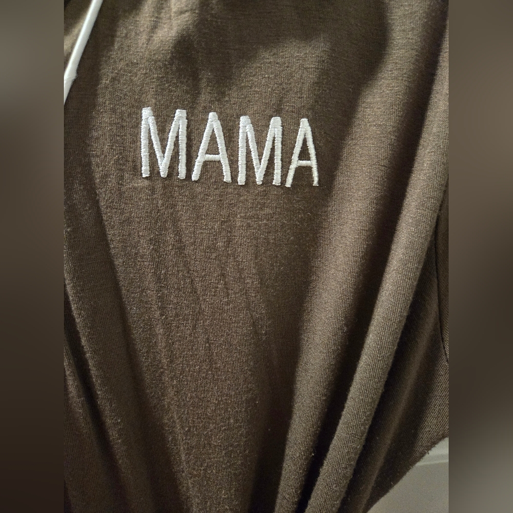 Mama robe, never worn.